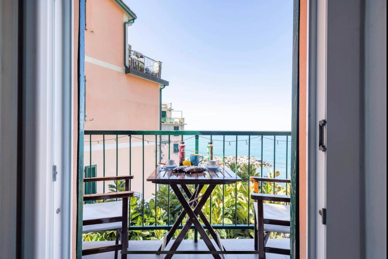 Alberta Rooms Manarola Bagian luar foto